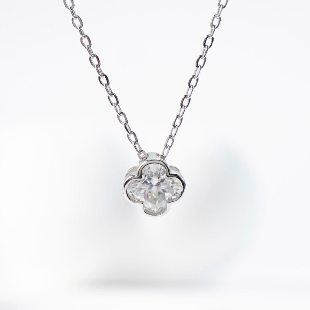 1ct Clover Cluster Pendant Necklace Lab-Created Moissanite Necklace S925 Chain