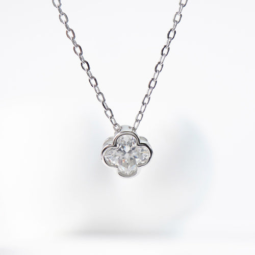 1ct Clover Cluster Pendant Necklace Lab-Created Moissanite Necklace S925 Chain
