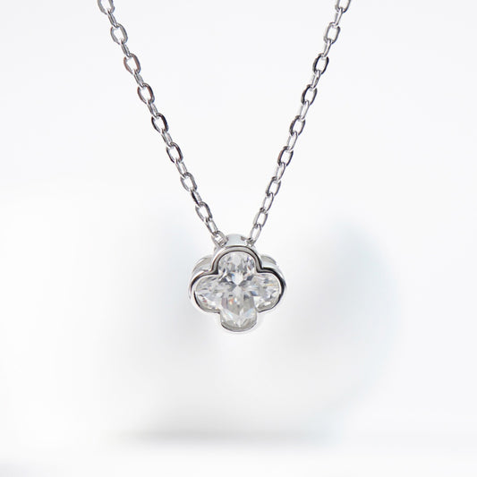1ct Clover Cluster Pendant Necklace Lab-Created Moissanite Necklace S925 Chain