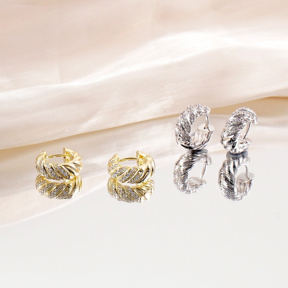Sculpted Cable Hoop Earrings D Color VVS Synthetic Moissanite S925 Earrings