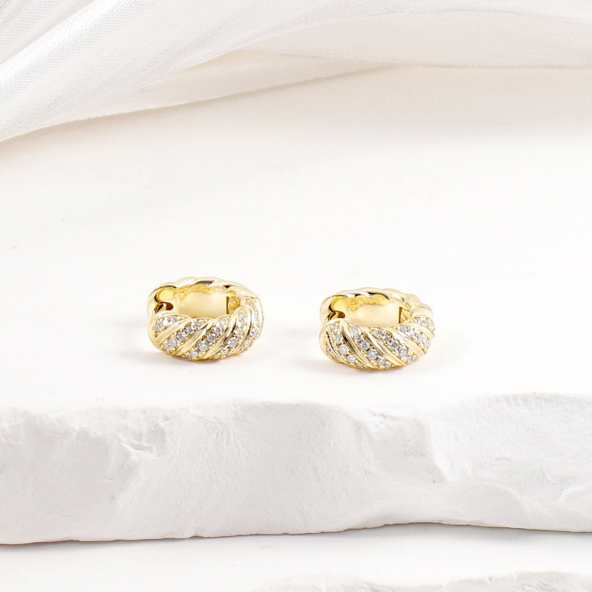 Sculpted Cable Hoop Earrings D Color VVS Synthetic Moissanite S925 Earrings