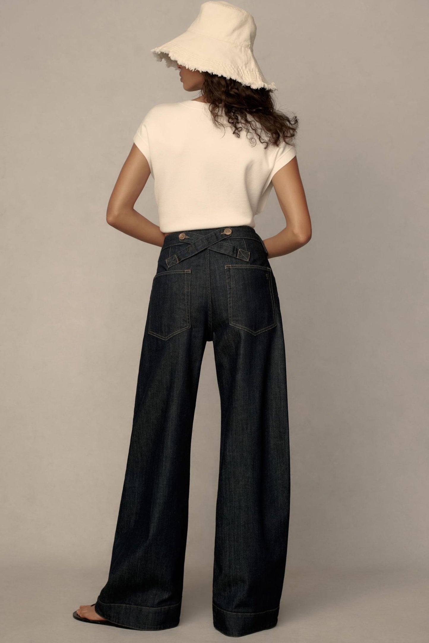 Puddle Curve Low-Rise Tapered Jeans(BUY 2 FREE SHIPPING)