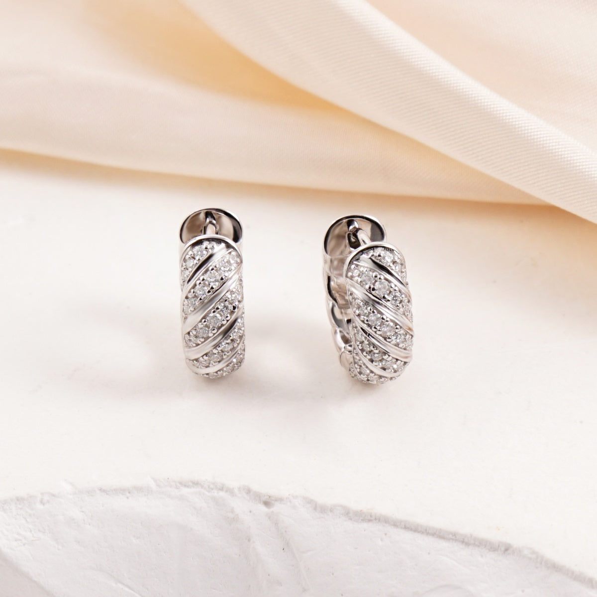 Sculpted Cable Hoop Earrings D Color VVS Synthetic Moissanite S925 Earrings