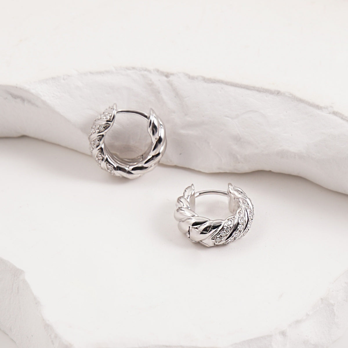 Sculpted Cable Hoop Earrings D Color VVS Synthetic Moissanite S925 Earrings
