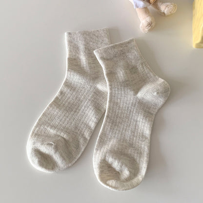Cozy Cloud Socks: Softness You Can Wear         （$9.9 for three pairs）
