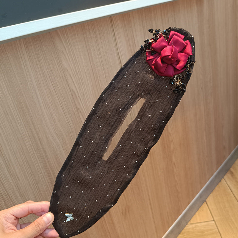 Blossom Twist Hair Clip