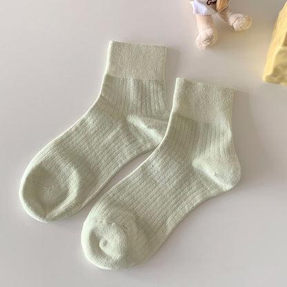 Cozy Cloud Socks: Softness You Can Wear         （$9.9 for three pairs）