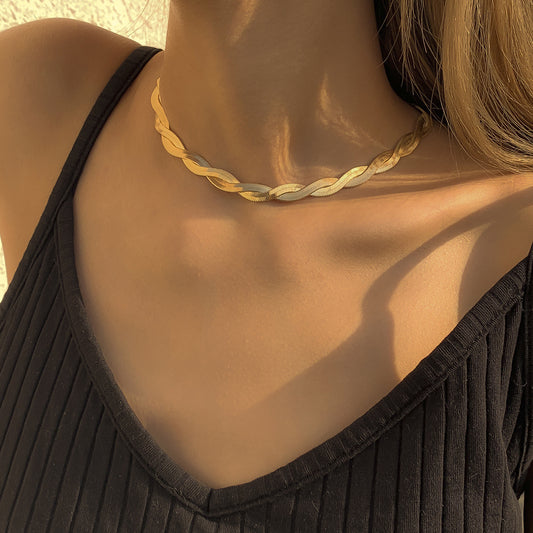 Twisted Silver Herringbone Choker