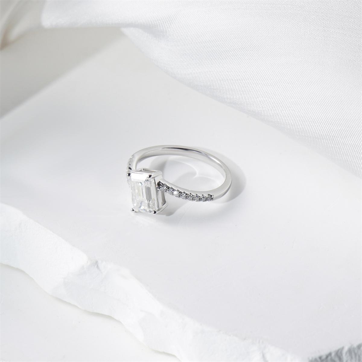 2ct Sparkling Step Cut Engagement Ring Wedding Band Synthetic Moissanite S925 Ring Band Jewelry